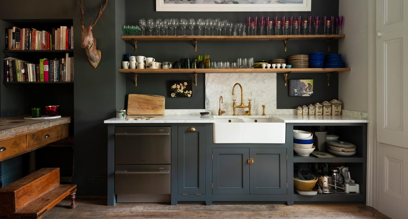 How To Clean And Organize Kitchen Cabinets